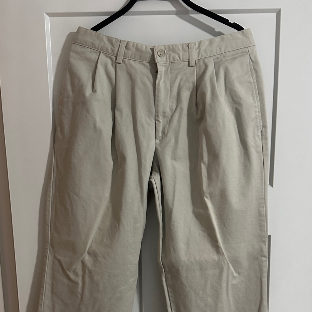 Dockers Men's Tan Chinos